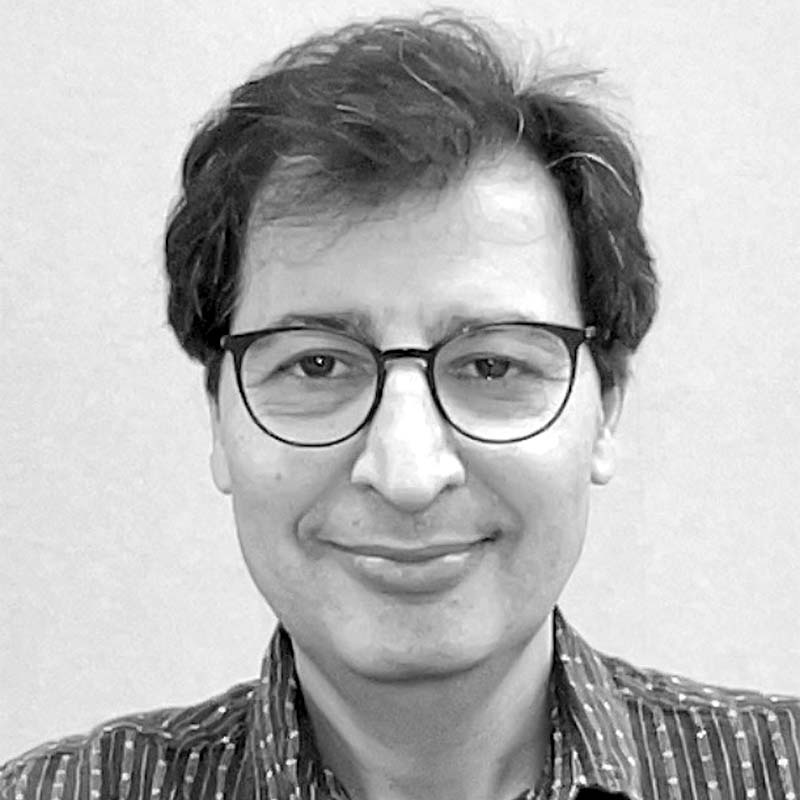 Photo of Masoud Loghmani